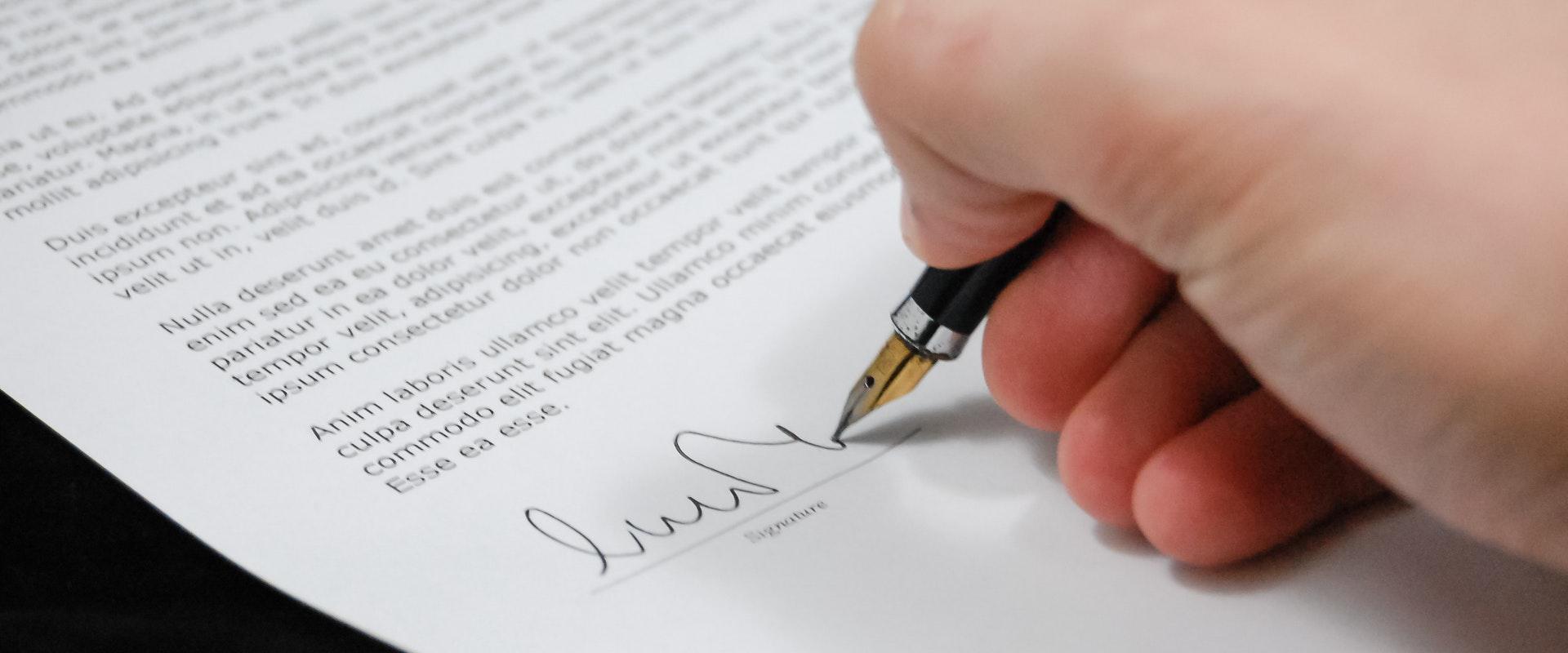 Auto date a document for the signing day on Legalesign
