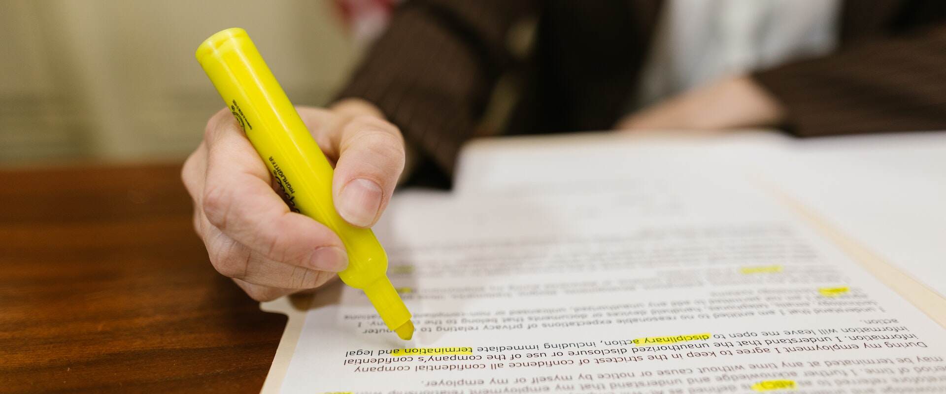 What is a Signatory? The Basics of Signing Contracts